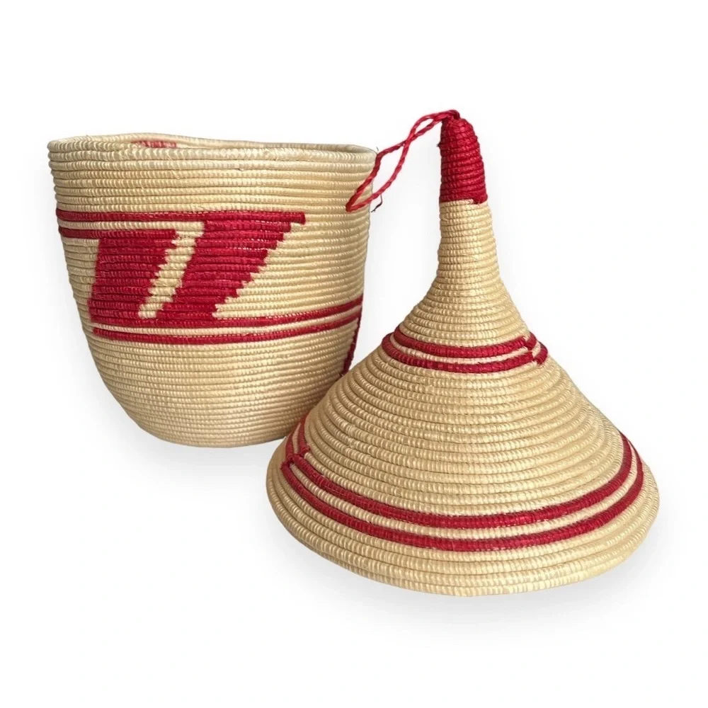 BWIZA Woven Basket Symbolize Hard Work Beauty Honor of the‎ Women Red Natural